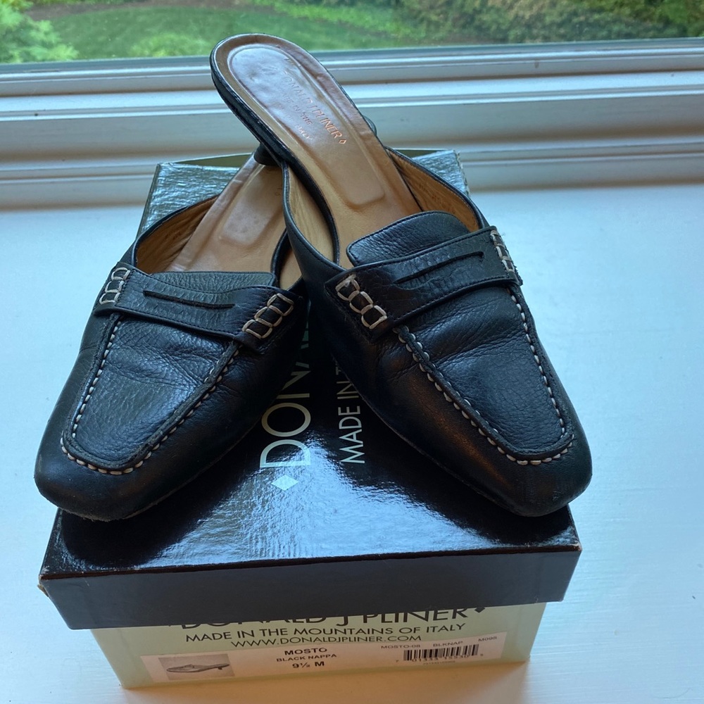 Vintage Donald Pliner mule